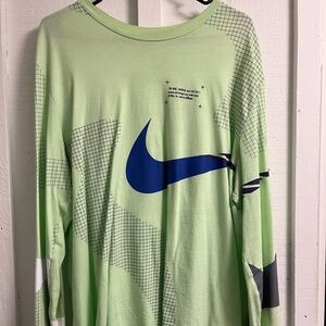 Nike long sleeve shirt
